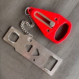 Red Safety Door Lock with Silver Plate